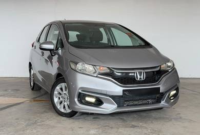 Honda Jazz E in Kajang, SGR