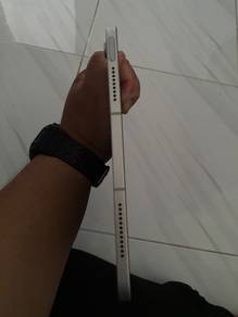 iPad 10th 256GB Wifi and Cellular (SIM)
