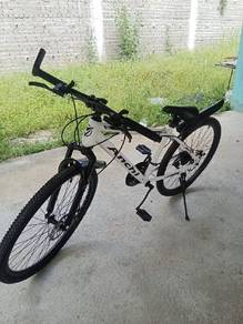 masih baru belum dipakai nak jual sebab beli saja 
