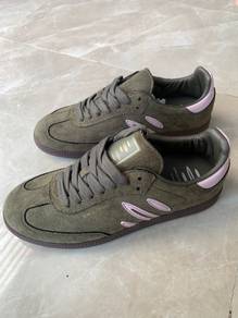 Dr. Cardin Sneakers