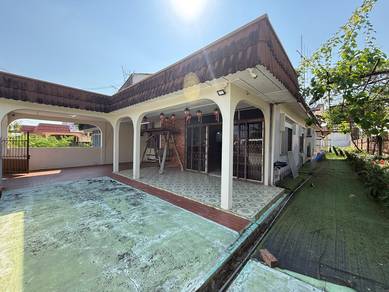 Semi-Detached House For Rent in Bukit Beruang,MLK