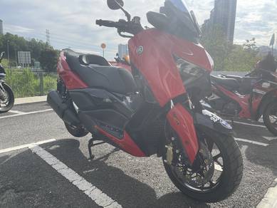 Yamaha XMAX