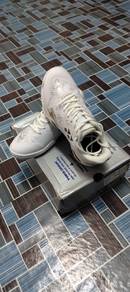 Kasut Badminton Yonex