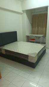 Room in Serdang, KUL