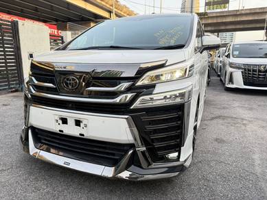 Toyota Vellfire GOLDEN EYES II in Ampang, KUL