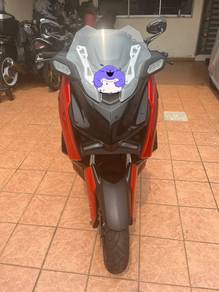 Yamaha XMAX