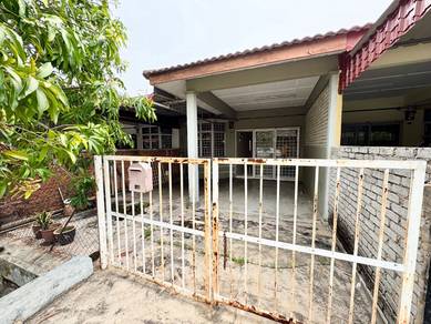 1-storey Terraced House For Sale in Telok Mas,MLK