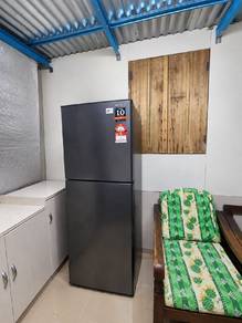 Peti Sejuk/Peti Ais/Refrigerator Sharp 280L