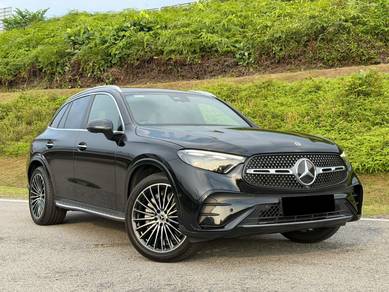 Mercedes Benz GLC300 300 4MATIC AMG LINE in Seri Kembangan, SGR
