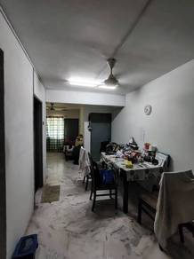Apartment For Sale in Pandan Lake View