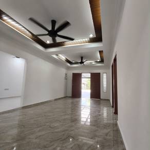Semi-Detached House For Sale in Lunas,KDH
