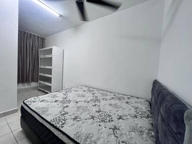 Room in Putatan, SBH