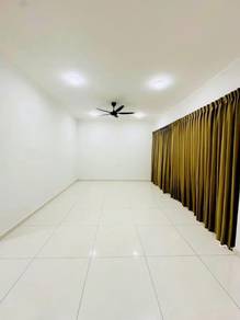 Condominium For Rent in Bay Laurel @ Country Garden Danga Bay