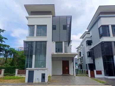 3-storey Terraced House For Auction in Shah Alam,SGR