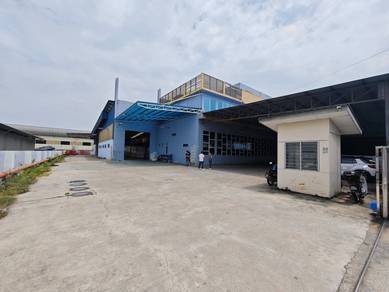 Warehouse / Factory For Rent in Rembia,MLK