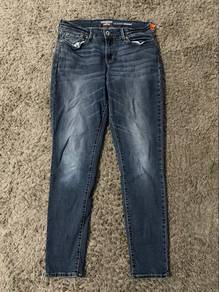 Levi's Modern Skinny Jeans