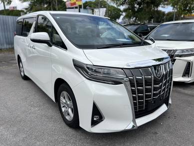 Toyota Alphard X in Petaling Jaya, SGR