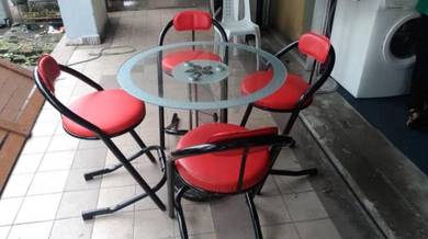 Dining table set