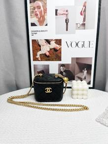 Chanel Trendy CC Vanity Case in Quilted Lambskin