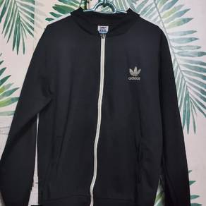 big logo adidas