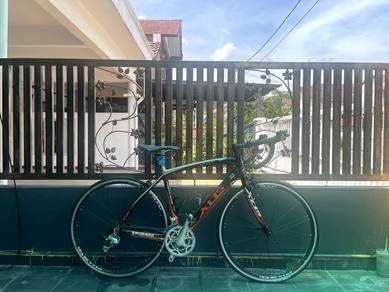 Road Bike For Beginner with Shimano Groupset