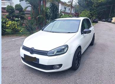 Volkswagen Golf TSI (LIGHT & SOUND PACK) in Seri Kembangan, SGR