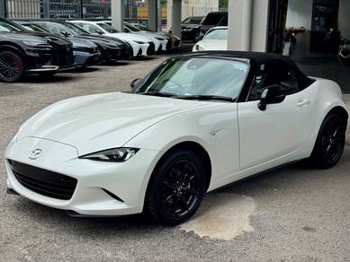 Mazda MX-5 RF in Country Heights Damansara, KUL