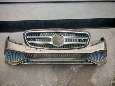 2018 MERCEDES W213 E200 FRONT BUMPER (original)