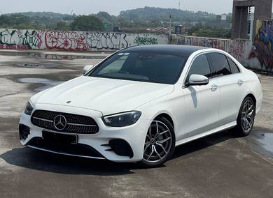 Mercedes Benz E300 300 AMG SPORT (CBU) in Skudai, JHR