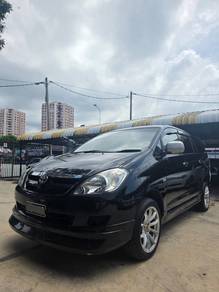 2005 Toyota Innova E