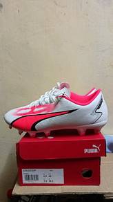 Kasut bola PUMA 6.5UK