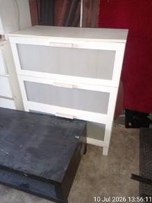 almari ikea