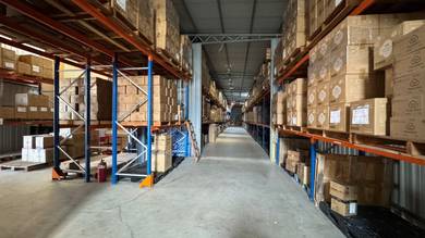 Warehouse / Factory For Sale in Sri Damansara,KUL
