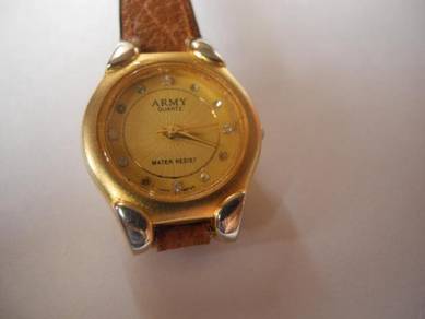 Small Army Quartz Watch