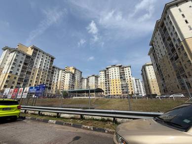 Apartment For Sale in Larkin Idaman Apartment