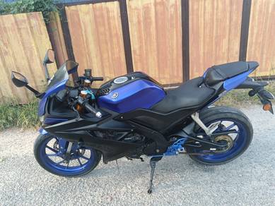 Yamaha R15