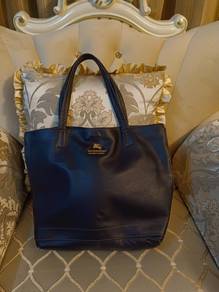 Burberry large tote bag navy