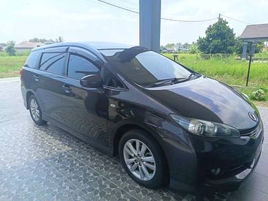 Toyota Wish X in Kota Bharu, KTN