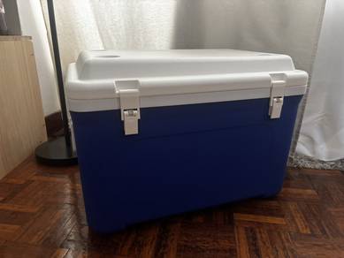 Brand New 60L Cooler Box