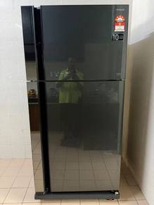 Refrigerator R-VG660P3M