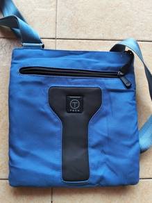 Sling bag TUMI tech