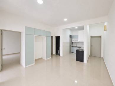 Condominium For Rent in Legendview