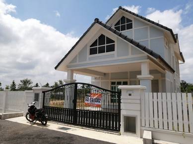 Bungalow House For Sale in Ayer Keroh,MLK