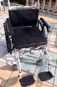 Commode Light Weight