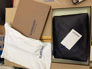 Burberry men pouch bag
