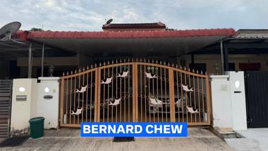 1.5-storey Terraced House For Sale in Batu Maung,PNG