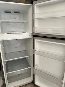 Peti Ais LG 2 PINTU