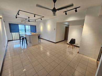 Apartment For Sale in Vista Komanwel C
