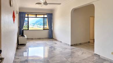 Condominium For Sale in Taman Lone Pine