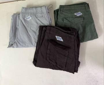 Cargo Pant sz 32 Combo